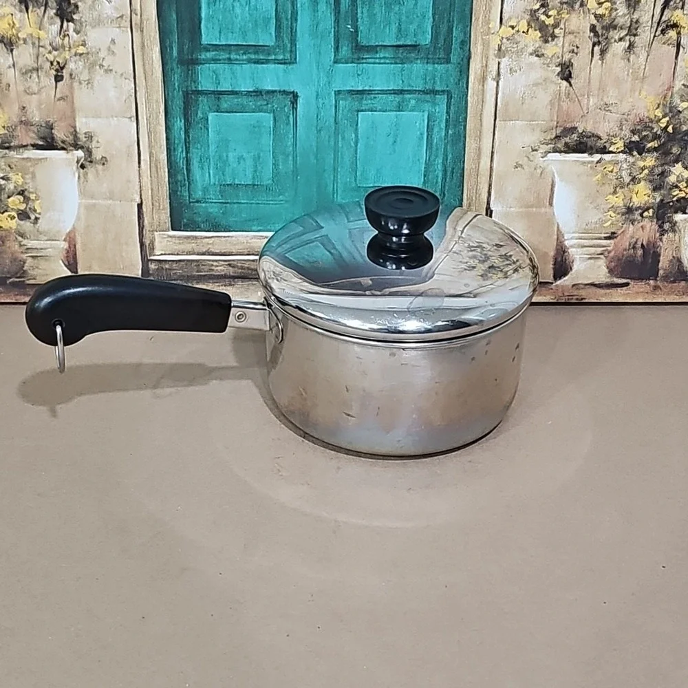 Vintage Revere Ware 1.5 Quart 1 1/2 Qt - 89 Pan Sauce Pot with Lid- B